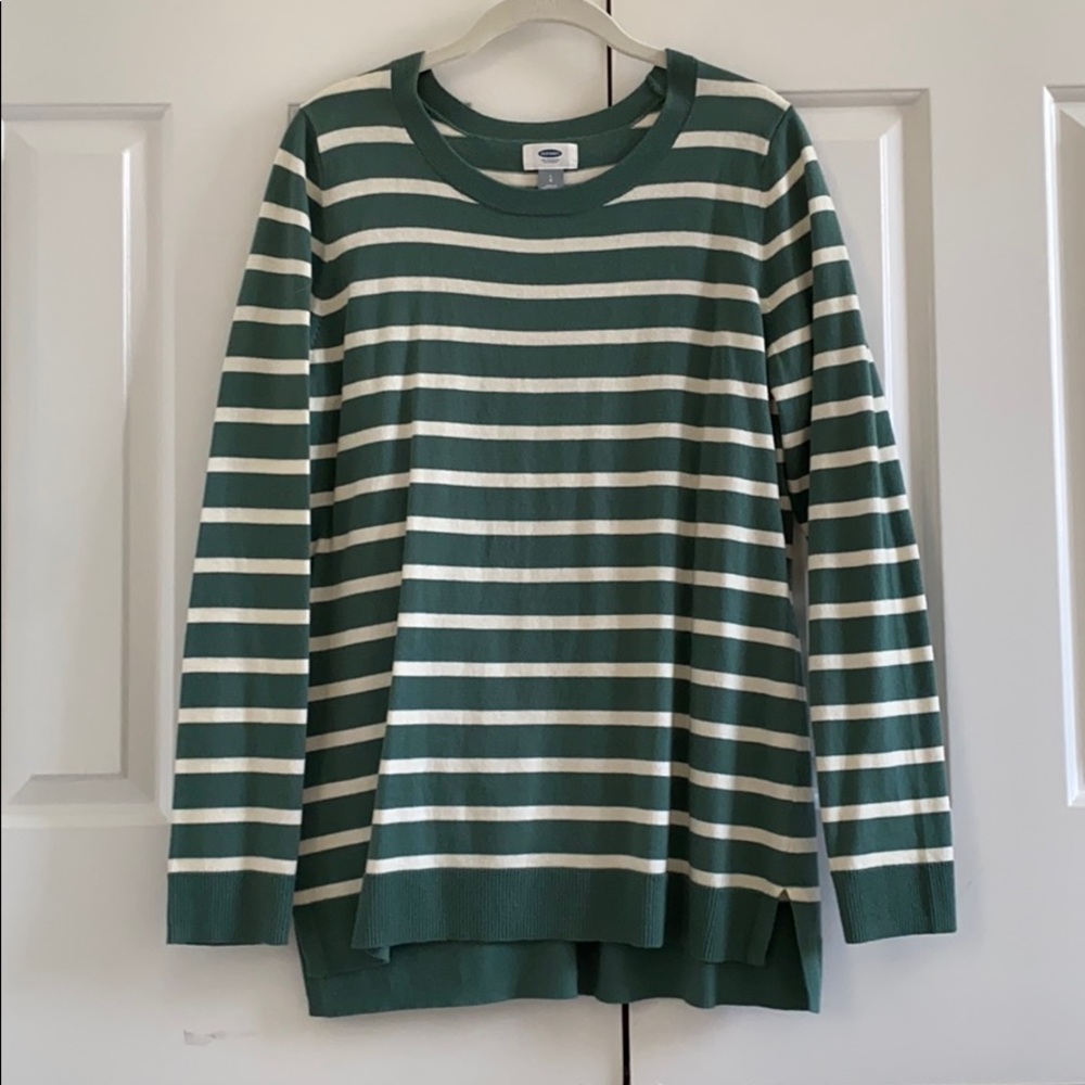 Old Navy Sweater/Business Casual/Long-Sleeve